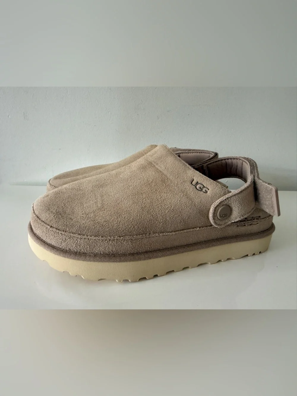 UGG Goldenstar Clog Women's Tan Size 9 - Picture 6 of 7